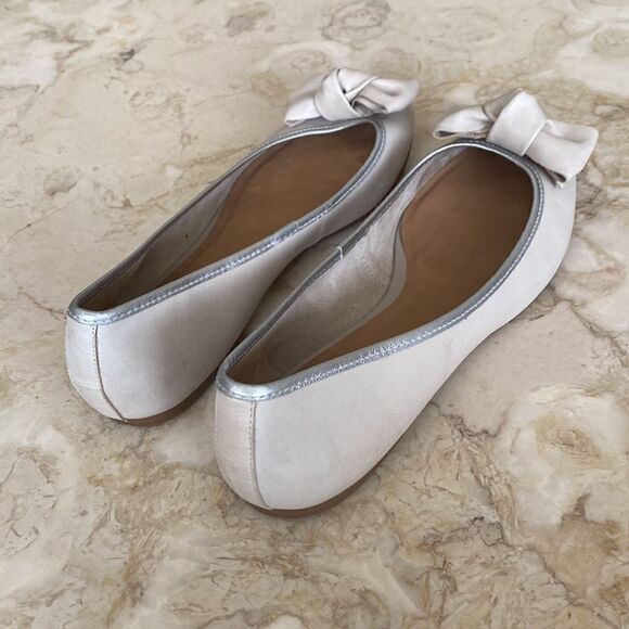 Aldo Gray Leather Silver Trim Big Bow Ballerina Flats - Picture 7 of 11